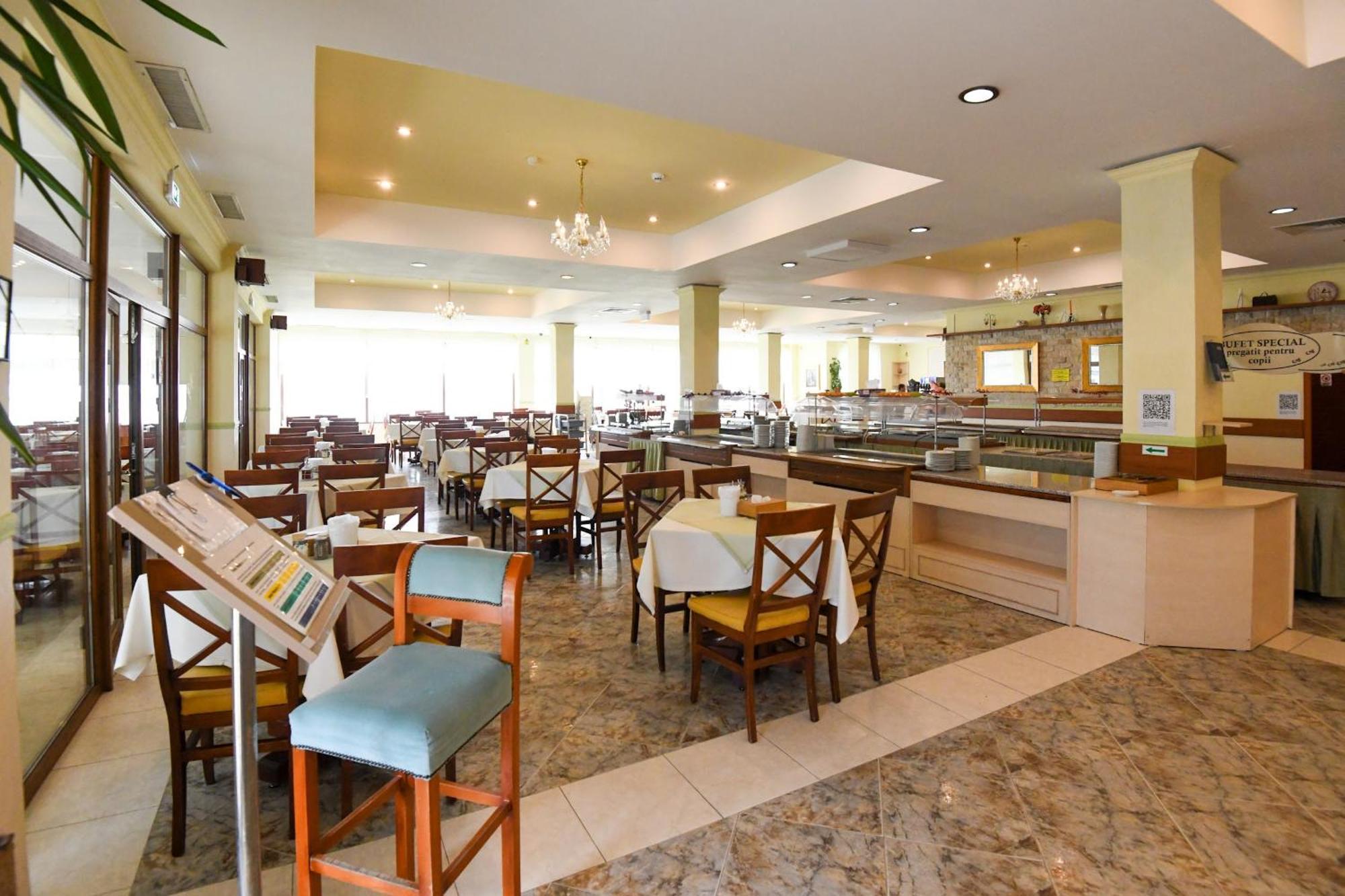 Complex Modern All Inclusive Mamaia Buitenkant foto