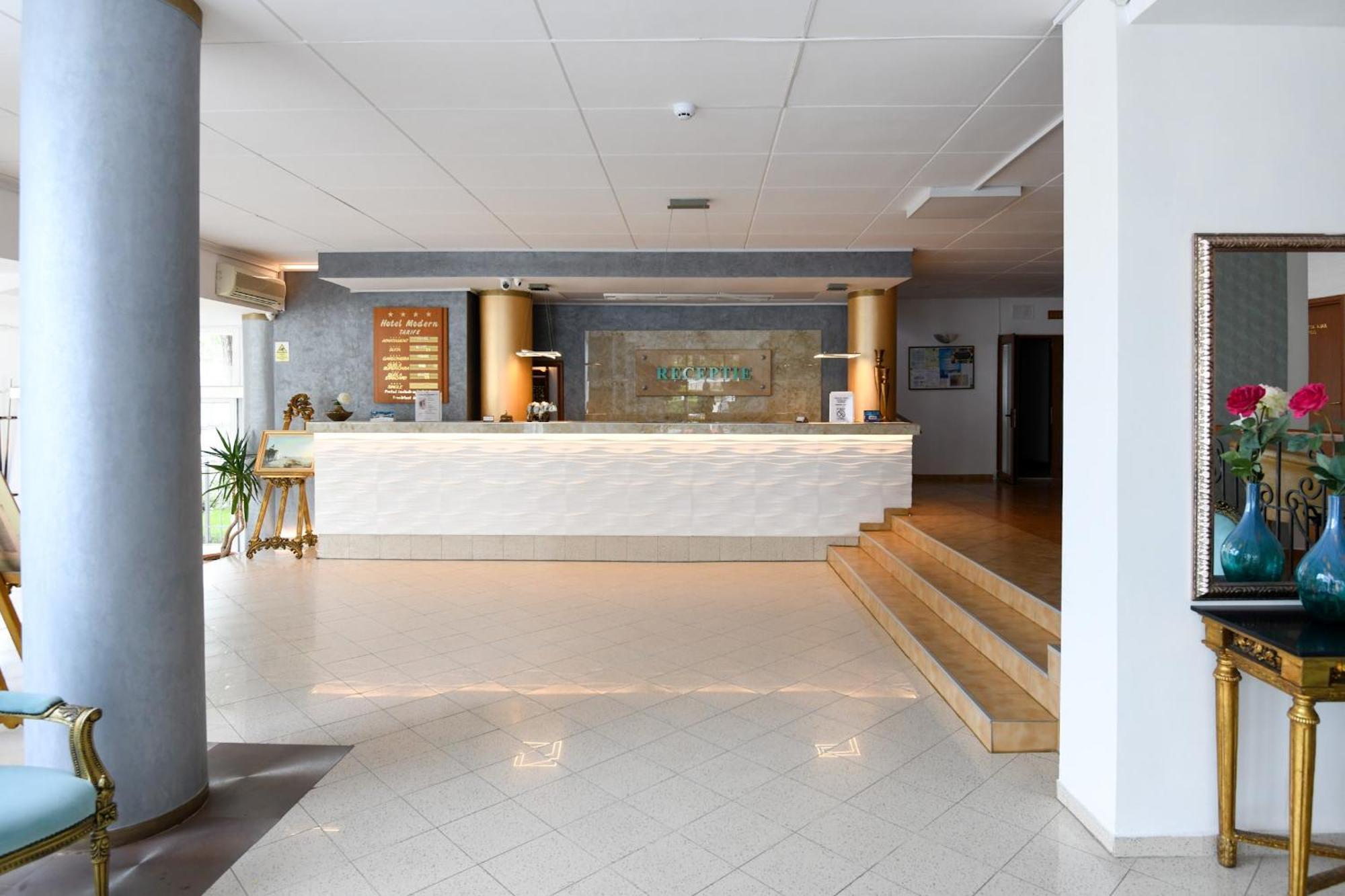Complex Modern All Inclusive Mamaia Buitenkant foto