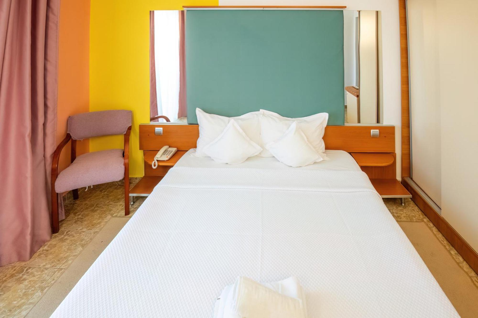 Complex Modern All Inclusive Mamaia Buitenkant foto