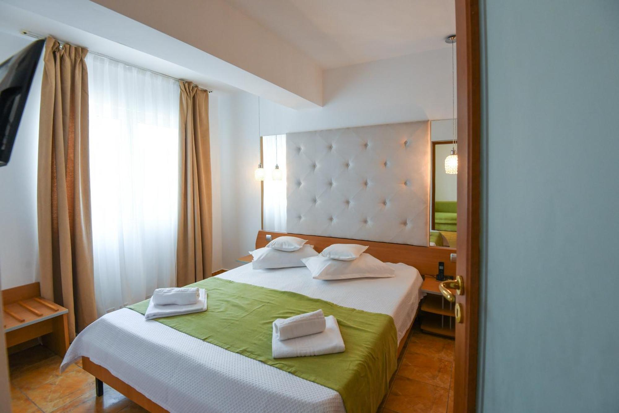 Complex Modern All Inclusive Mamaia Buitenkant foto
