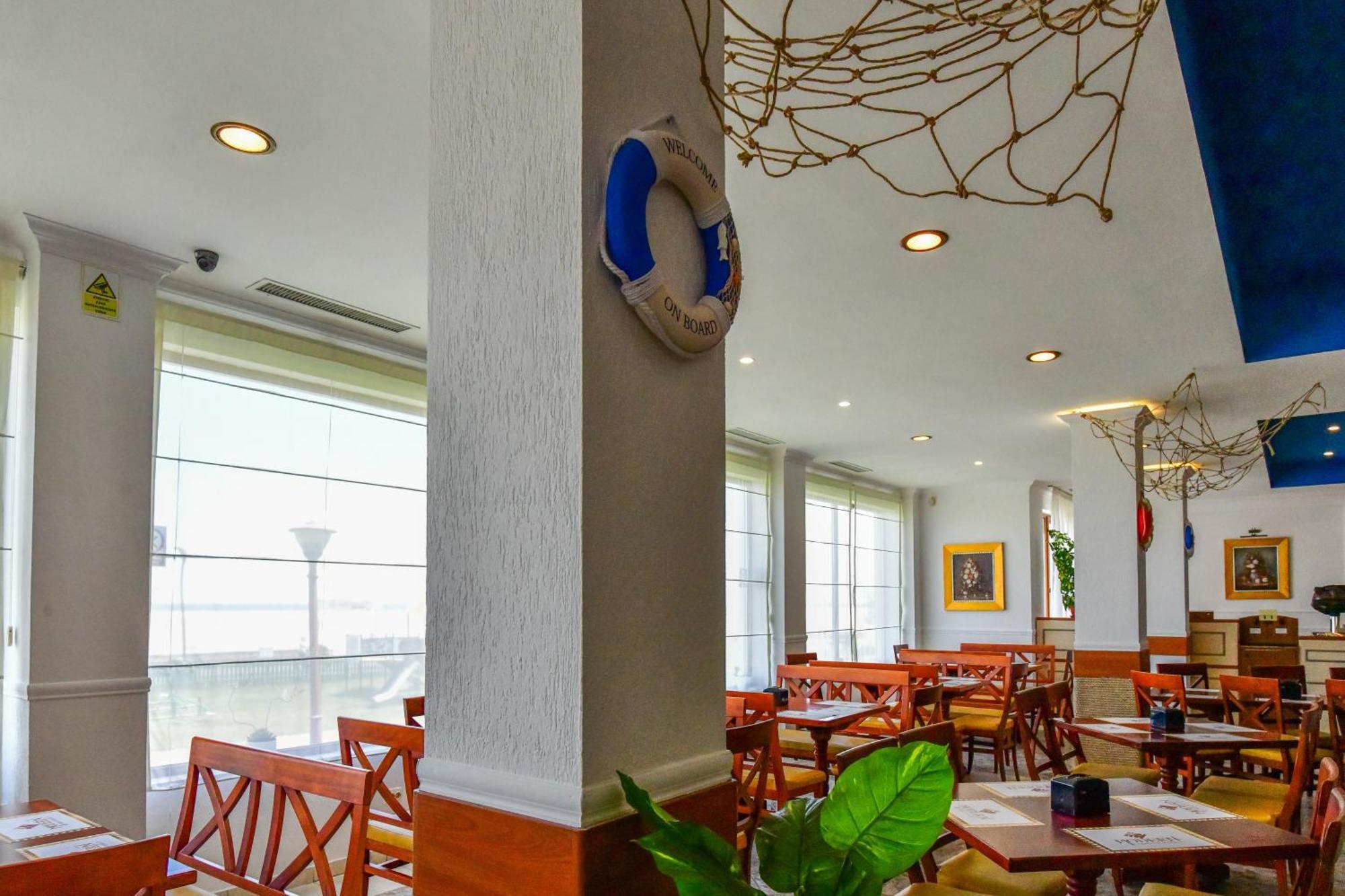 Complex Modern All Inclusive Mamaia Buitenkant foto
